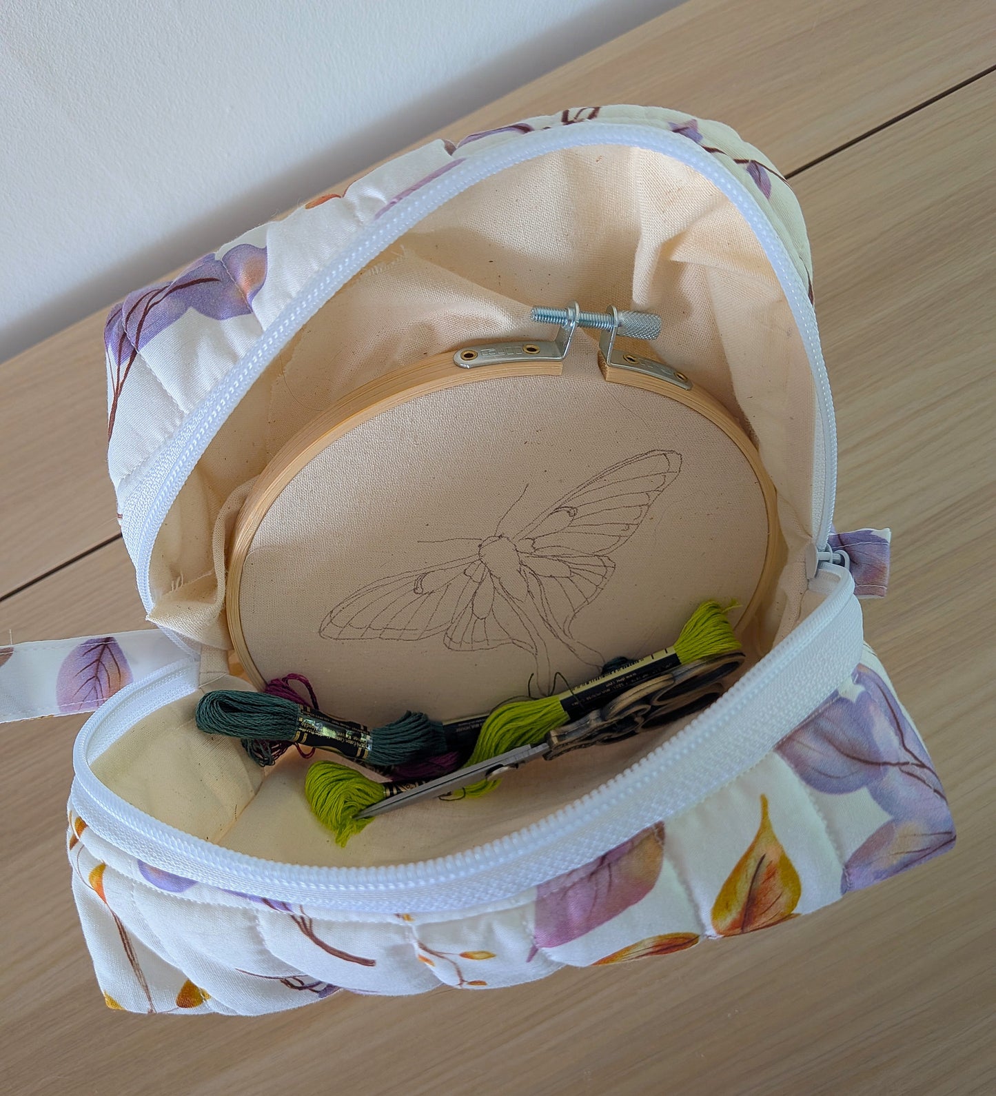 15 cm borduurtas #1