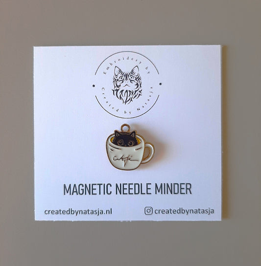 Magnetic Needle Minder - Kat