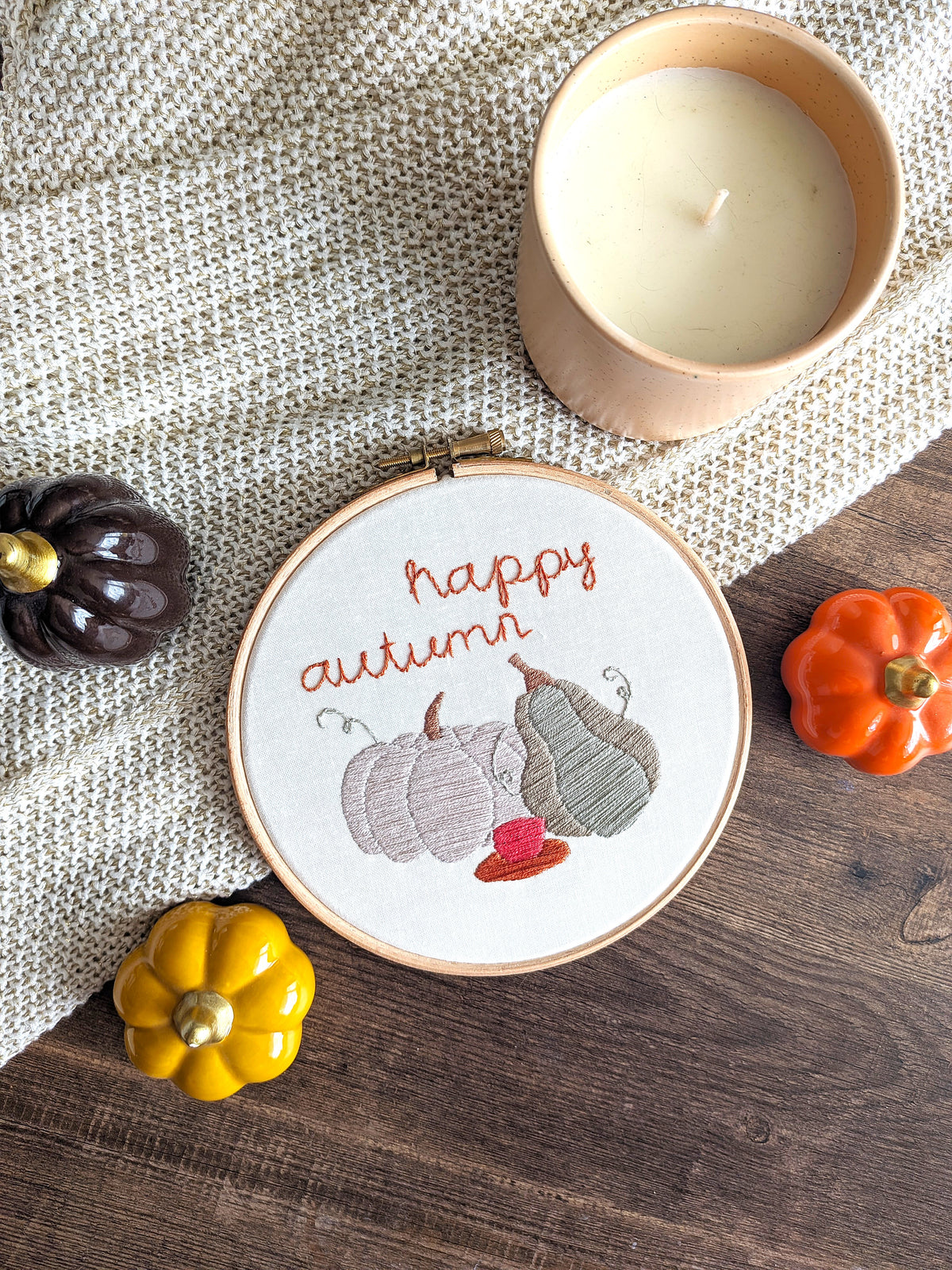 Embroidery kit - Home